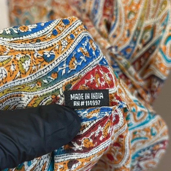 Tolani brand women's paisley print blouse bohemian-style Size Small - Picture 11 of 16